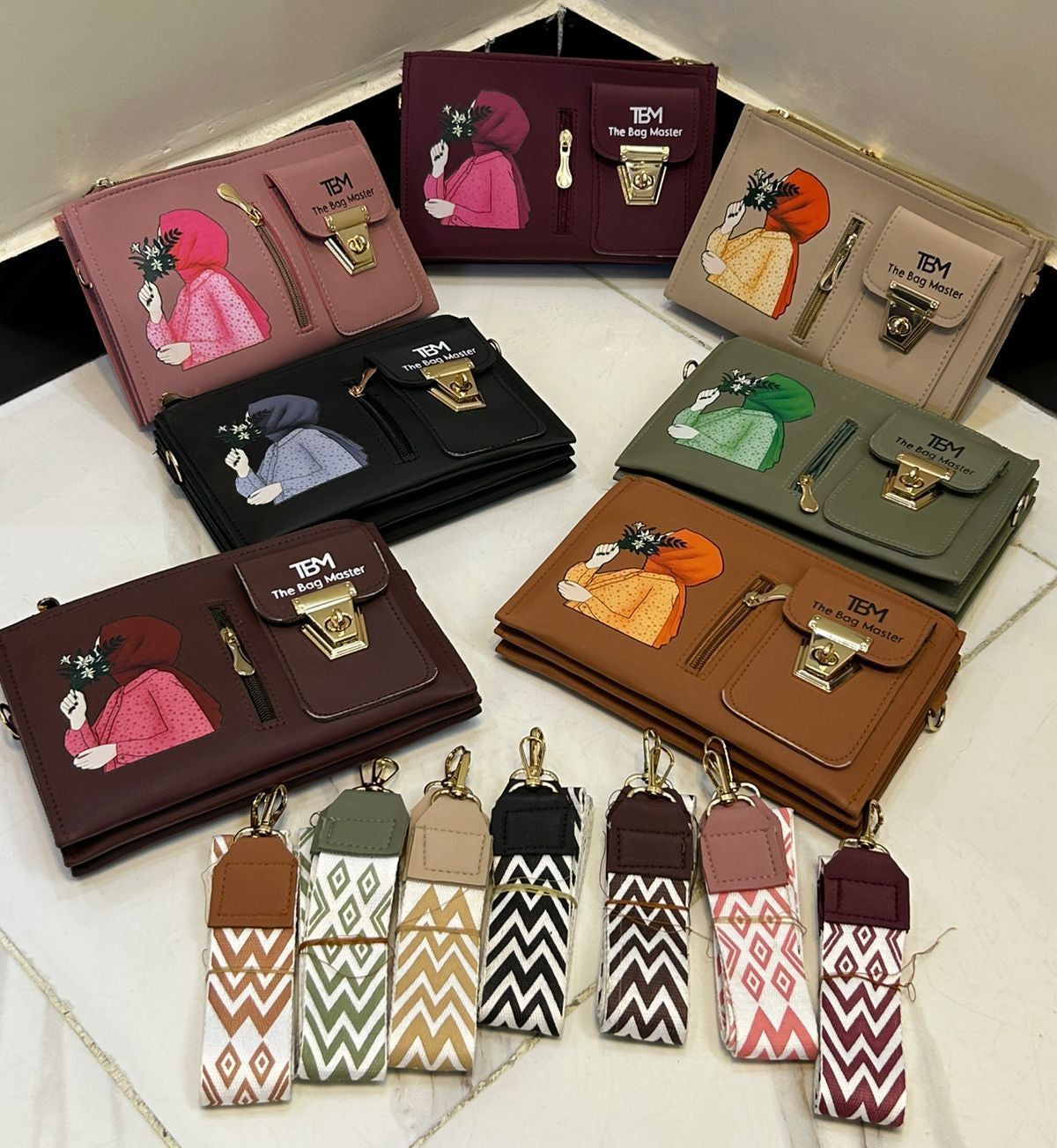 The Bag Master Signature Illustrated Multi-Compartment Cross body Bag with Detachable Geometric Patterned Straps ( BLACK)